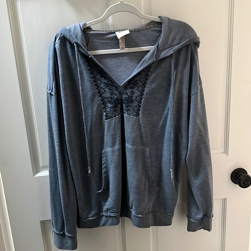 Brand: Knox Rose  // Size: L // Color: Blue